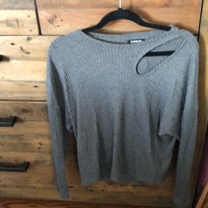 Express grey slit front tee